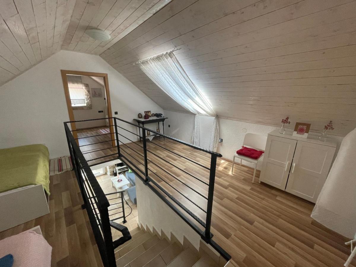 Holiday Home Toma Puljane Eksteriør billede