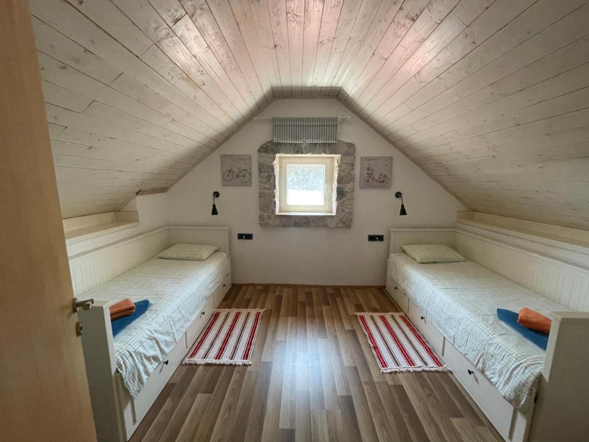 Holiday Home Toma Puljane Eksteriør billede
